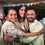 Swara Bhaskar Instagram - @sonamkapoor you are one of the most genuinely beautiful and giving people I’ve ever known.. There have been so many times I’ve learnt from your generosity & gracious conduct.. You have such a big, loving giving heart.. and it seems you have found a fellow genuine, generous, loving soul in @anandahuja .. May your life together be full of every joy, contentment & celebration.. Here’s to a long and happy innings of togetherness & bliss u both ! ❤️❤️❤️❤️ #sonamkishaadi