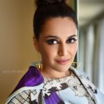 Swara Bhaskar Instagram - The amazing work of some wonderful people! Wearing @aartivijaygupta with @azotiique jewellery Styled by @dibzoo HMU: @rimi_mua photo: @aligphoto #HongKong #SouthAsianSwag