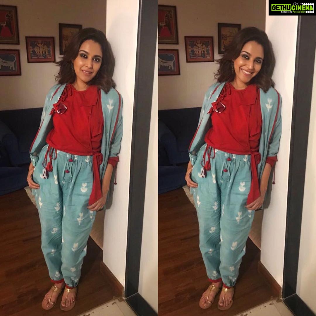 Swara Bhaskar Instagram - In @ka_sha_india for #dhasalliteraturefestival #DhasalLiteratureFestival2018 Styled by @dibzoo Make up: @bhaskar.chaurasia Hair: @suni444d ❤️❤️❤️❤️