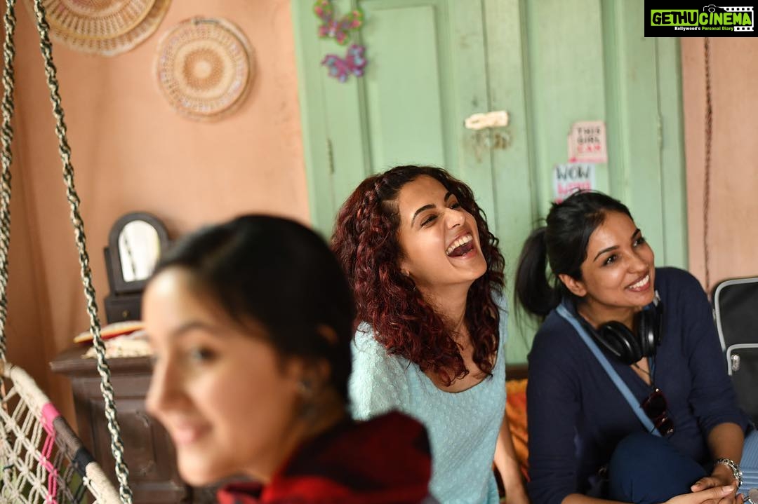 Taapsee Pannu Instagram - Never thought when I heard the script that this film will end up being an evolution of sorts for a female character. To let her decide and do what makes HER happy in the world where she is always pressured and at times cornered for doing things for everyone else BUT her. Yes she is selfish, she is manipulative, she is aggressive but she is all heart and all for love ..... she is “Rumi” Thanks to this woman @kanika.d who, as rightly said, wrote her soul out for Rumi and the man who is the biggest feminist I know @anuragkashyap10 Thank you my janta for embracing Rumi 🤗 tum sabse woh wala pyaar hai jisme Jitna karo kum padh jaata hai ❤️ #Manmarziyaan 📷: @khamkhaphotoartist