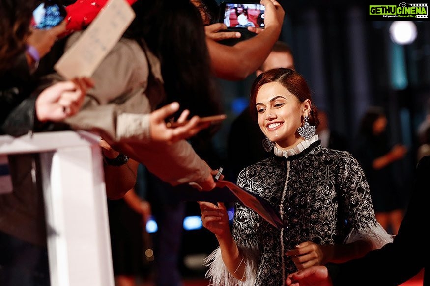 Taapsee Pannu Instagram - Some memories are worth taking with u till your last breath! This surely will be one of them.... the love we got from the moment we stepped out on the red carpet till the heartfelt applause in the end I am gonna savour each n every moment for long ! Thank you #TIFF for all the love and honour! #Manmarziyaan is becoming more n more special ! ❤️