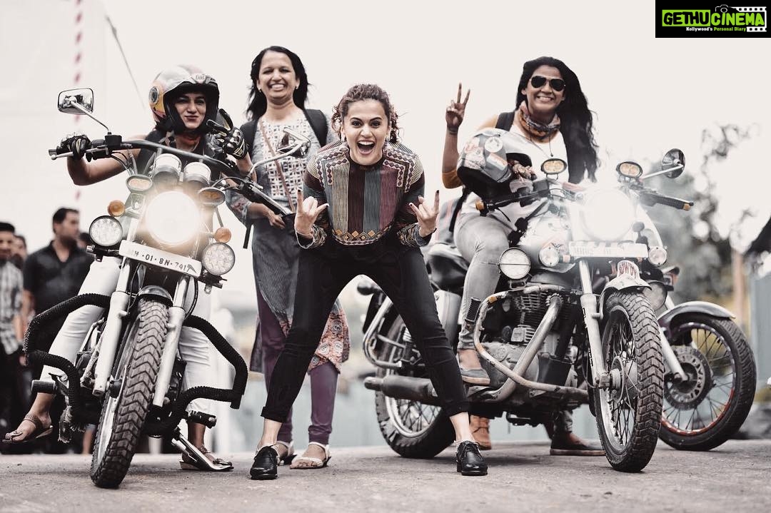 Taapsee Pannu Instagram - Something surreal about watching these women take control of some real ‘mean machines’ Met an all women biker gang from Pune and these women are ROCKSTARS! What swag ! Rumi loves it ! She has company in madness 😁 #Manmarziyaan #Promotions #Madness #Happiness #womanPower