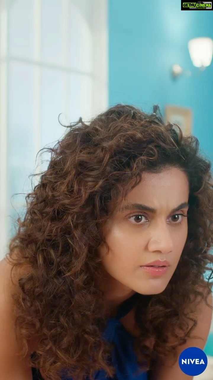 Taapsee Pannu Instagram - Calling all the sporty girls who want a head start in the race to be a sports and fitness influencer! #NIVEASoftFreshBatch could help make all your dreams come true, with just one Reel! Intrigued? Head to www.niveasoftfreshbatch.in for all the details. @niveaindia #collaboration