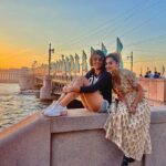 Taapsee Pannu Instagram - And that’s it. It gets over here. Sun, water, food and history you have it all here. Until next time…… DOSVIDANIYA ! #SaintPetersburg #Russia #TapcTravels