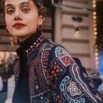 Taapsee Pannu Instagram – Glare in one eye , hair in the other ! Exactly how the trip has been so far! 
#Moscow #TapcTravels