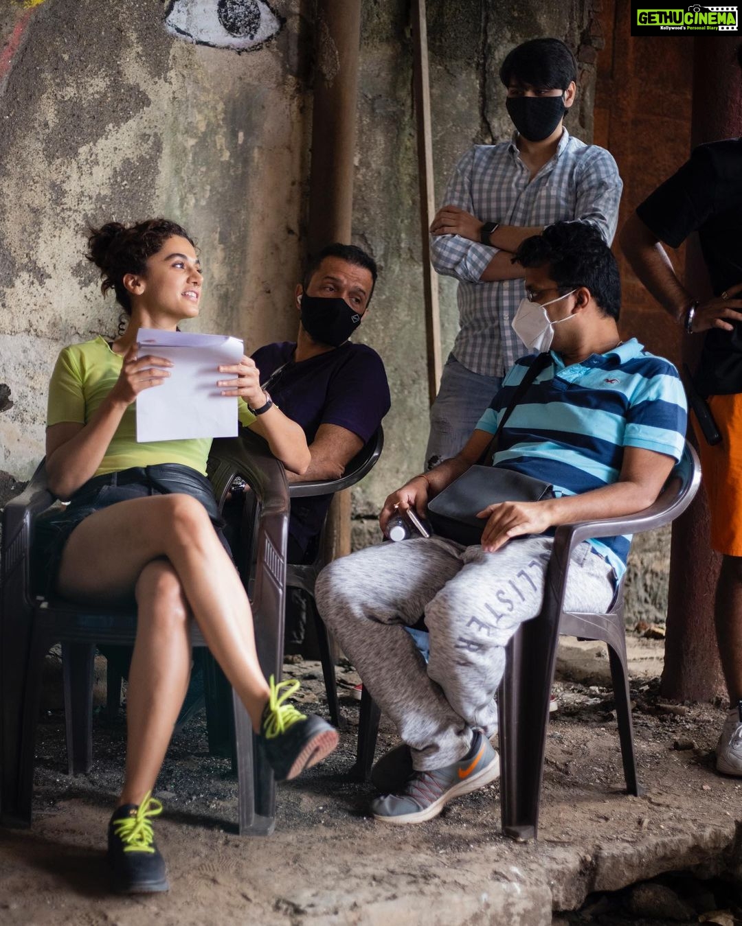 Taapsee Pannu Instagram - I ran behind some films and some have just thankfully fallen in my lap. This being the latter I couldn’t be more grateful to these guys and the luck line in my palm. From entering the narration with the idea to say No , to leaving it with an immediate Yes, thanks to these gentlemen for hanging by a solid script and concept for years and being more sure of me being Savi than I was. P.S- I guess in the end an actor has to ‘run’ behind/for a good script :) #NoComplaints #LooopLapeta