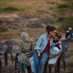 Taapsee Pannu Instagram – Me with my Diwali gifts! 👩‍👧‍👧
#MummyAndPuchi #OnSet #RashmiRocket