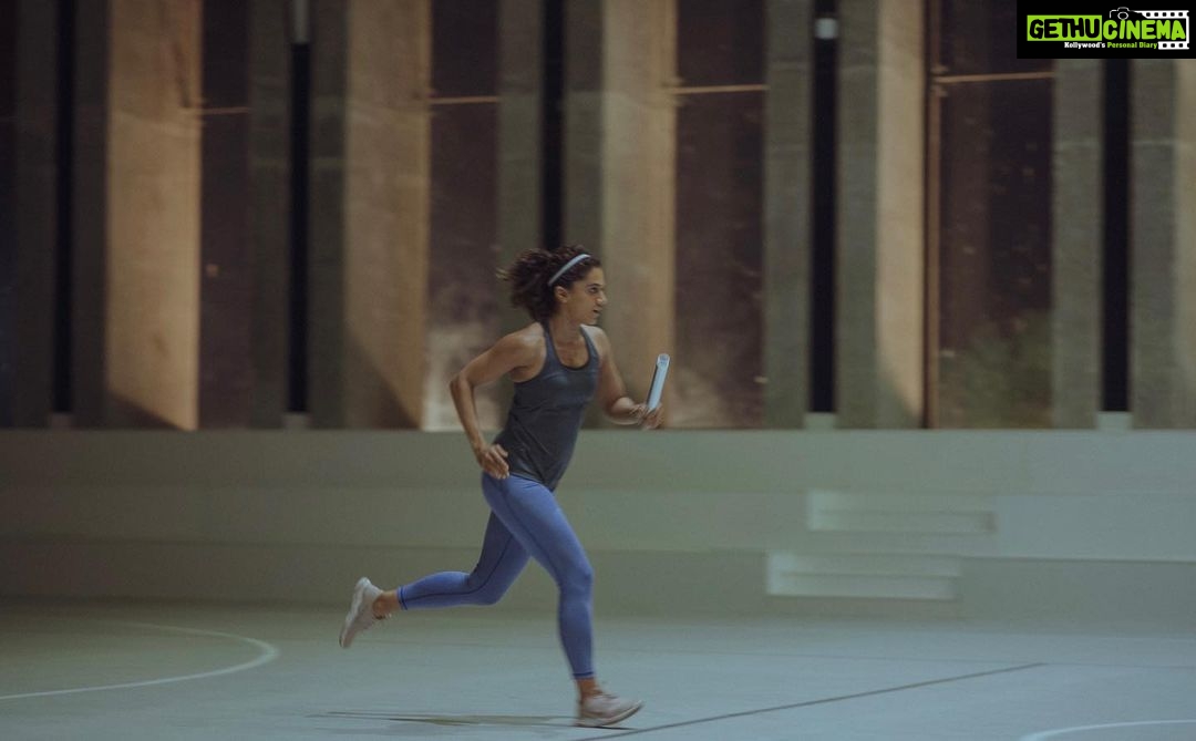 Taapsee Pannu Instagram - Running from one location to another. Pune ->Lonavala -> Mumbai #RashmiRocket 🏃🏻♀️