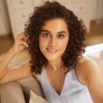Taapsee Pannu Instagram – Some days you really appreciate your natural skin. There’s a different glow to natural, healthy skin. Just let your skin do its thing!