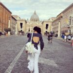 Taapsee Pannu Instagram - One of those trips I just decided to take very impulsively. Rome. Was in my list since long time. I love seeing places which should either have beach, crystal blue water n good restaurants or should have a lot of history to know n study about and have a lot of good restaurants. Basically good restaurants is the basic common key here. I loved using all the local apps to find me local transport n restaurants to dine in. Quaint cafes which make u pause. I think it will be some till I experience the thrill of travelling again. But until then, we can make a list of all places in the world we want to see coz life is too short and we all have witnessed that it’s quite possible that things won’t be the same tomorrow 🤷🏻‍♀️ #Throwback #Archives #QuarantinePost