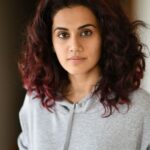 Taapsee Pannu Instagram - This is from the look trial of #Manmarziyaan which actually happened in Amritsar. Typical Anurag Kashyap prep..... last minute ! Got the idea of colouring the hair red after I landed in Amritsar. This is the first time I felt the skin of Rumi , that is, 2 days before we went for shoot. Anyone who works with Anurag will shatter the image he/she has built about him over years of watching his work. A penguin who gets happy with smallest of things and cracks the poorest of jokes 🙄, has the brightest of smiles (unlike the ‘dark’ films he is known for ) and goes with ZERO prep on set 💁🏻‍♀️ n now I’m gonna get a stinking message from him as soon as he reads this but he knows I love him 🤪 #Throwback #Archive #QuarantinePost