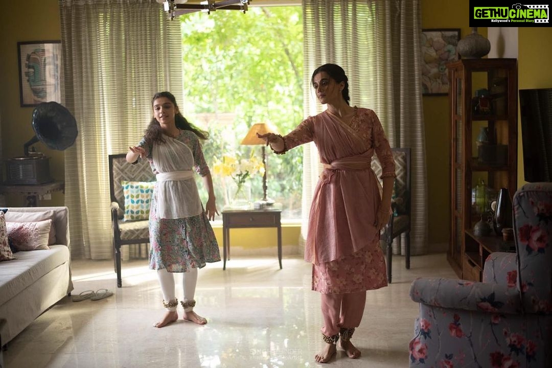 Taapsee Pannu Instagram - Hope is what is this little one depicts in the film.... coz after all love is a beautiful feeling and it becomes even more cherished when accompanied with respect. #Thappad in cinemas now!