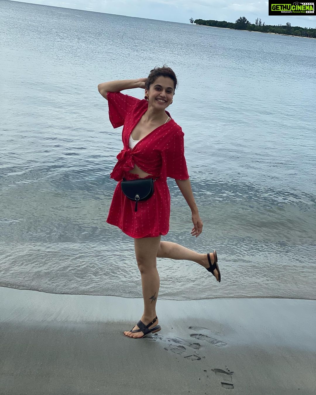 Taapsee Pannu - 679.2K Likes - Most Liked Instagram Photos
