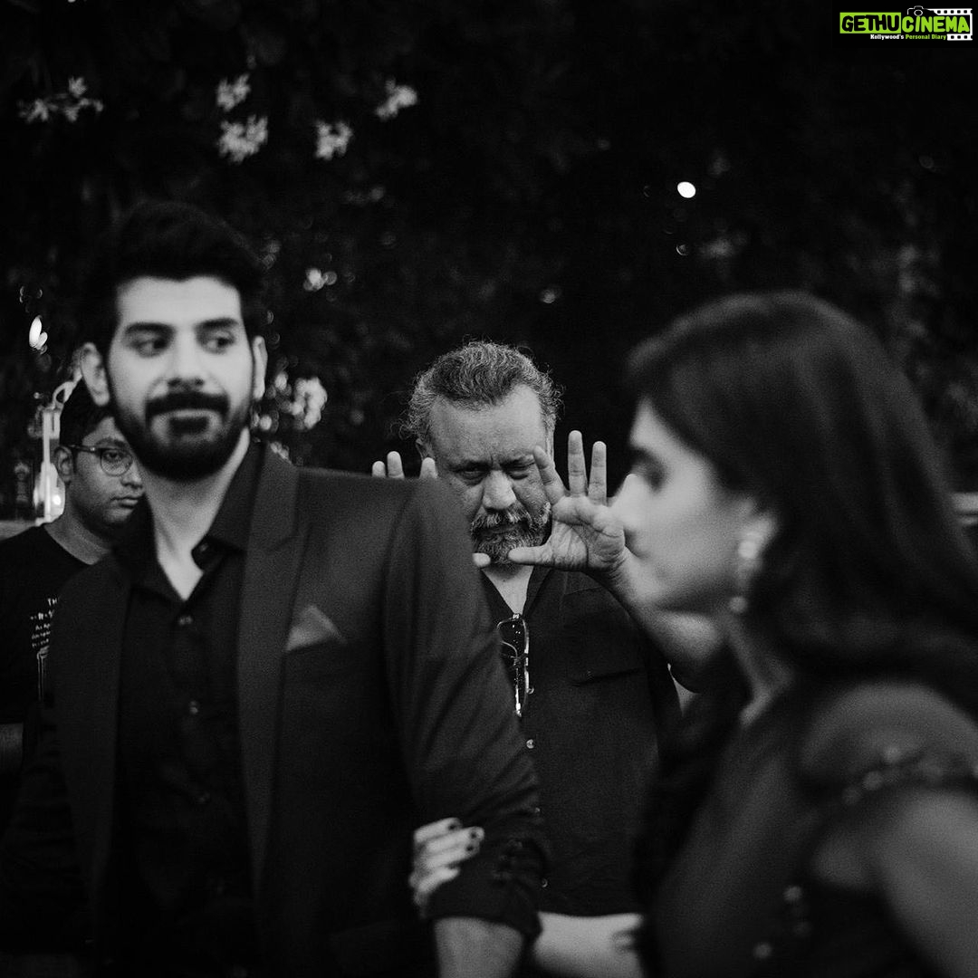 Taapsee Pannu Instagram - Final pack up on #Thappad 31 days flew faster than storm but left the same impact. While most of the times I am thanking my stars to get a chance to work with such a director ( in this case I got lucky twice ) but other times I see it as a curse. Curse of too much comfort , too much ease, too complex an emotion simplified too easily, too much to learn, too much of happiness, the only thing too little is the number of days spent on set. Damn! It’s gonna be tough moving on to the next one... Until we shake the world again..... @anubhavsinhaa I shall haunt u as your nutritionist if not an actor ! 🤗