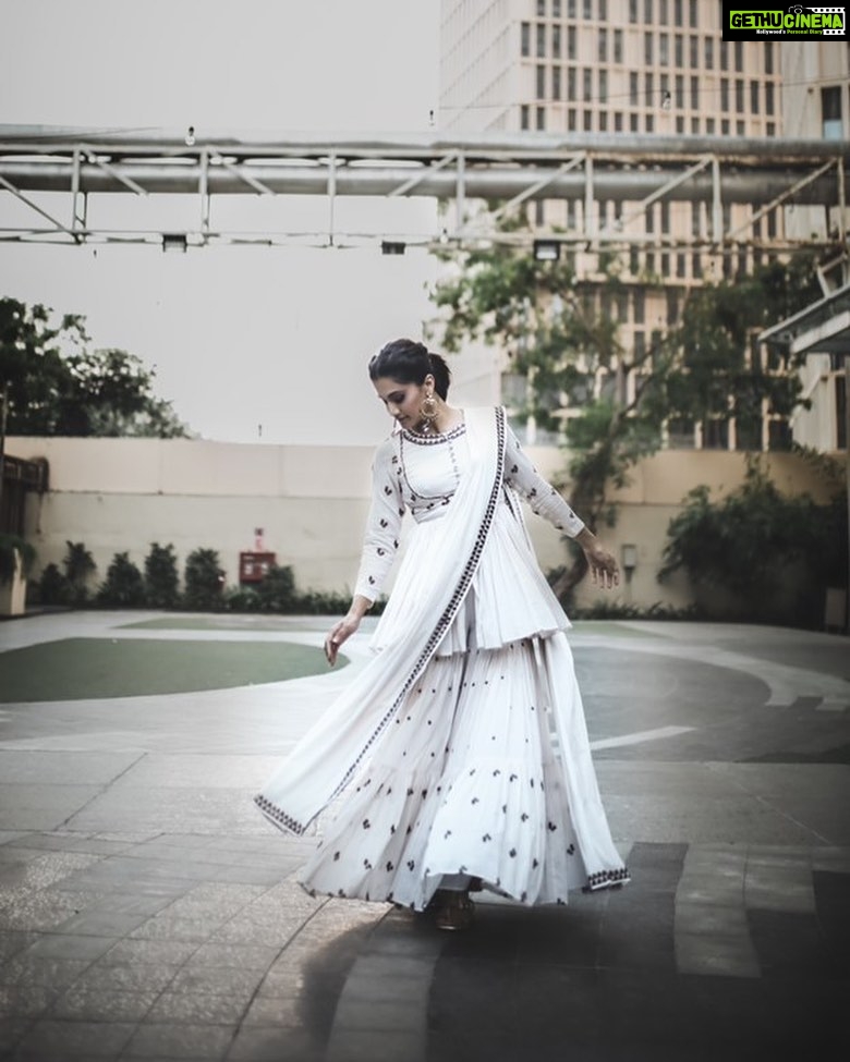 Taapsee Pannu Instagram - Let the drama begin! #SaandKiAankh in Ahmedabad !
