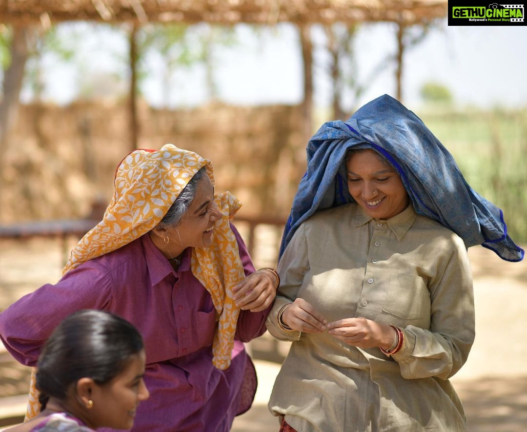Taapsee Pannu Instagram - Sisterhood like never before... इस बार सिर्फ़ ज़बान से गोलियाँ नहीं चलेंगी। #SaandKiAankh 📷: @khamkhaphotoartist