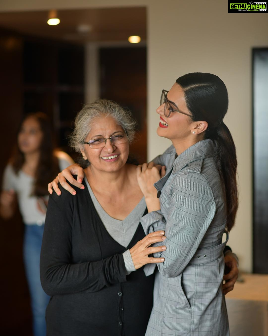 Taapsee Pannu Instagram - Sometimes the strength can be inherited..... for the times you stood by... for the times you pulled me up... for the times when the anger was dealt with unconditional love... cheers to being the strongest pillar of my life... Would love to know who gives you strength and inspires you.... and how .... #StandStrong @womens.horlicks