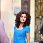 Taapsee Pannu Instagram - When people ask me if I am scared of voicing my opinion ...... #YouThinkICare #RestingBitchFace #NoFuxGiven 📷: @khamkhaphotoartist