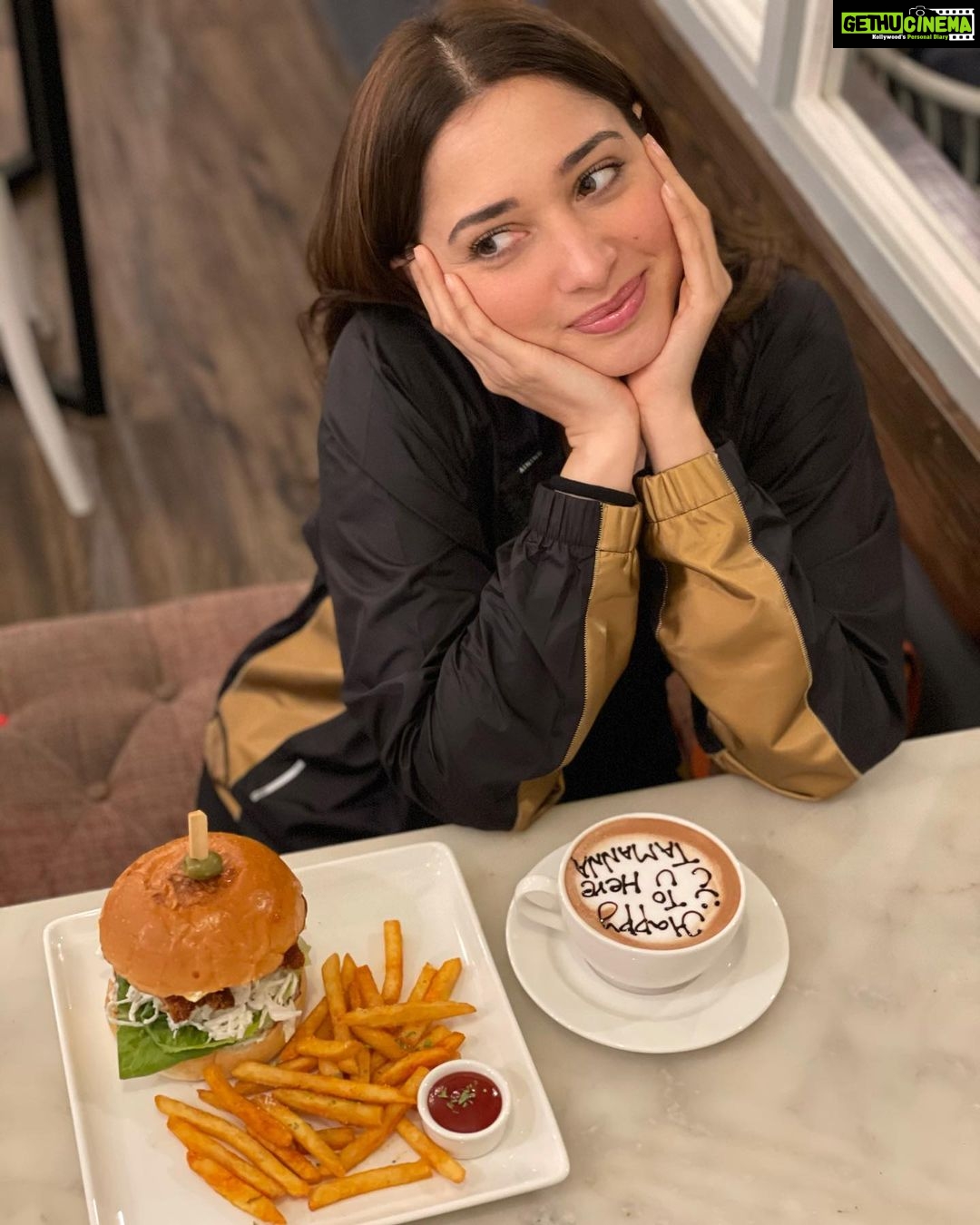 Tamannaah Instagram - #nocaptionneeded ❤️🍔❤️