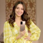 Tamannaah Instagram - Hey guys, I’m having a lot of fun while #WFN – Working from Note. This powerful S Pen allows me to put down my thoughts in my own handwriting and saves it on its own. Super simple and fun! #WFN #GalaxyNote20Ultra 5G (Ready) #Samsung @samsungindia
