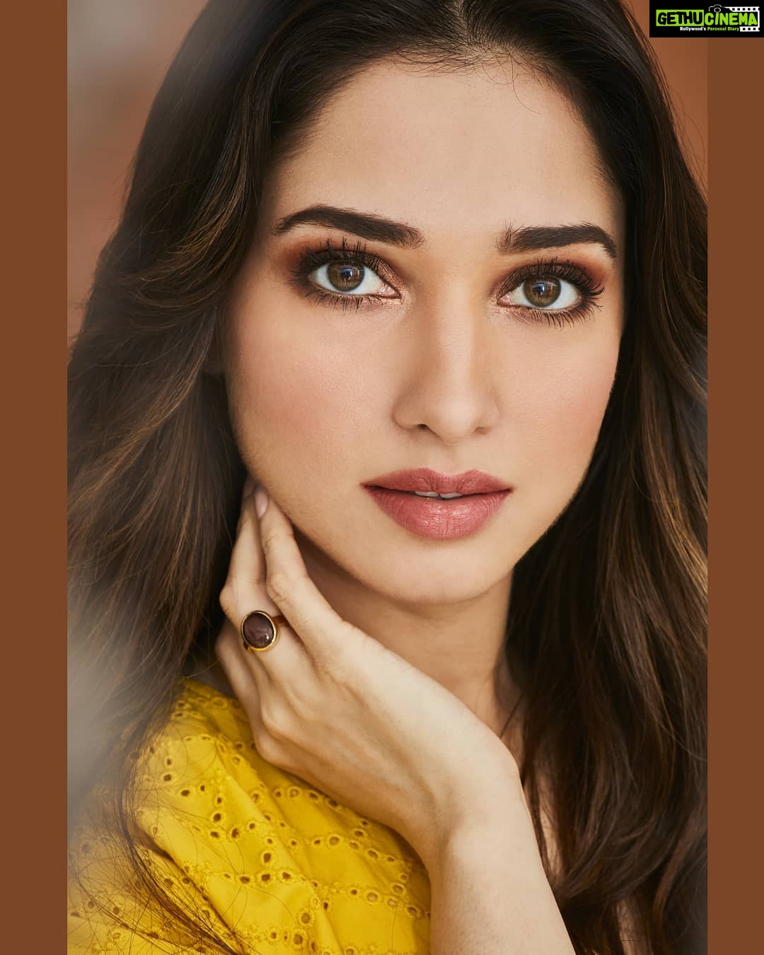 Tamannaah Instagram - Makeup @divyachablani15 Hair @tinamukharjee 📸 @kadamajay