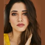Tamannaah Instagram – Makeup @divyachablani15
Hair @tinamukharjee
📸 @kadamajay