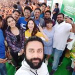 Tamannaah Instagram - Team @nextentithefilm @sundeepkishan @pnavdeep @kunalkohli #hyd10krun #mycitymyrun2018 #hyderabad So happy to bump into my darling @raashikhannaoffl after so so long ❤️❤️❤️ Hyderabad