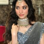 Tamannaah Instagram - #nofilterneeded #f2 #onset #notwithoutmyteam Hair @tinamukharjee Makeup @hriyamarfatia Styling @archamehta Fairy Godmother @pritilohia.2008 Pattaya