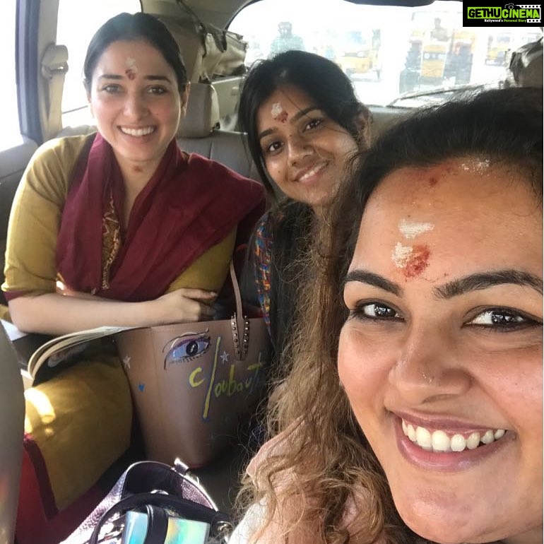 Tamannaah Instagram - Feeling blessed after visiting Meenakshi temple. ππ» Itβs always a lovely experience with my favssss!! @billymanik81 @pritilohia.2008