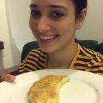 Tamannaah Instagram – Eat the yolk! Says my nutritionist @rashichowdhary.  Guys, it’s such a misconception that egg yolks increase cholesterol! Say no to processed junk and eat Whole Foods instead. When you throw the yolk you also throw away all the Omega 3, essential Vitamins and half the protein! #eatfattolosefat #eattheyolk #fitgirlseatfat