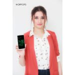 Tamannaah Instagram - The full screen of #OPPOF5 is sure to capture your full personality in every click. #CaptureTheRealYou. Know more- http://bit.ly/2yXxZA6 @oppomobileindia @oppo_mobile