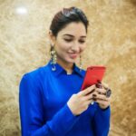 Tamannaah Instagram - Diwali celebrations and great pictures to flaunt. I have the best Diwali gift! #OPPOF3 #YourBestDiwaliGift #SelfieExpert @oppomobileindia