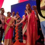 Tamannaah Instagram - For the first time in ten years I am at an event where I am promoting two brands that I endorse #johrivaajsaree and #chennaishoppingmall , a big thanks to the people in Hyderabad for giving us such an amazing response 🙏🙏🙏off to the next store #shopopeningmarathon in Hyderabad