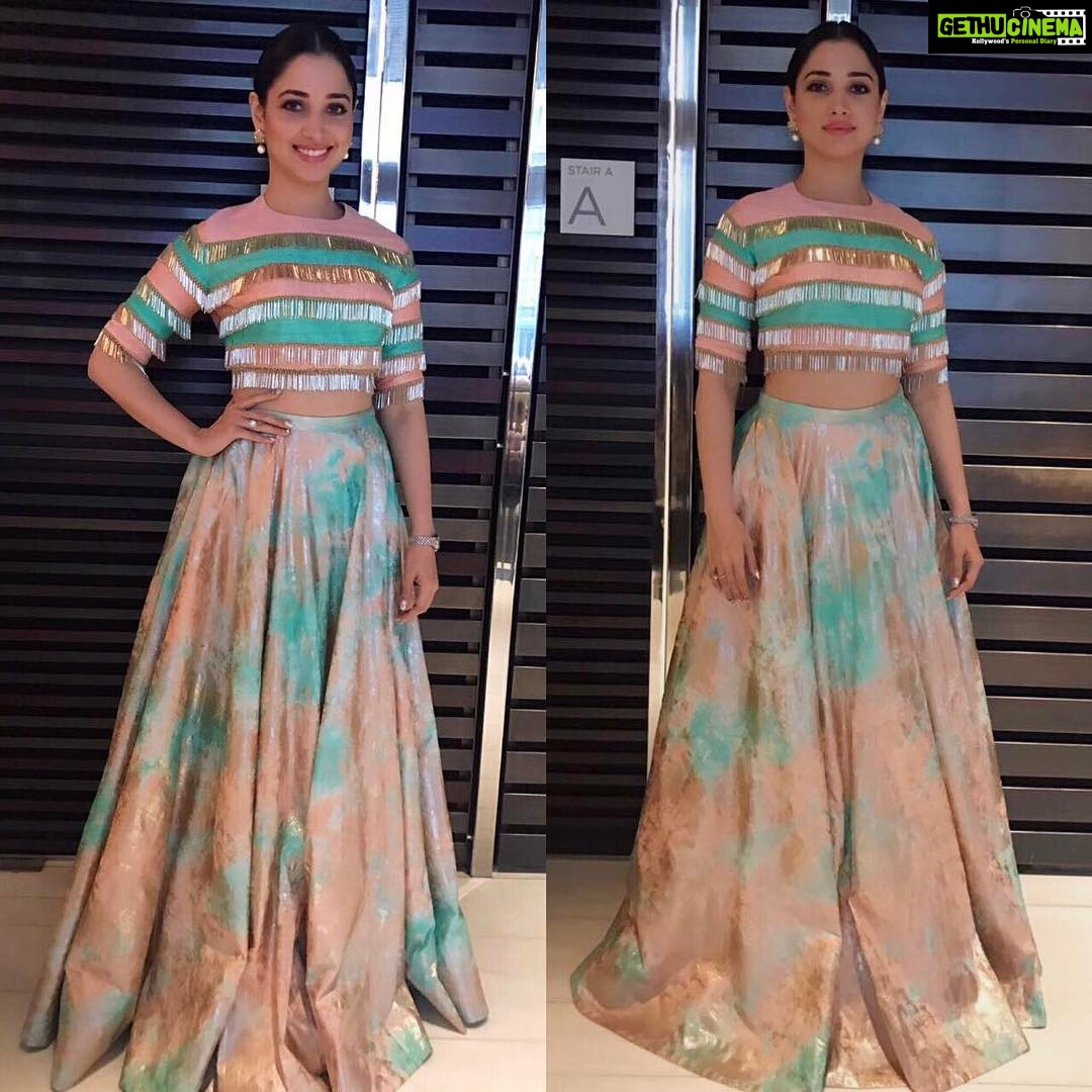 Tamannaah Instagram - Loved this outfit from the moment I laid eyes on it 😍😍😍 for the India day parade in Manhattan by @akankshagajria Styled by @sanjanabatra Hair n makeup @soniajain2610