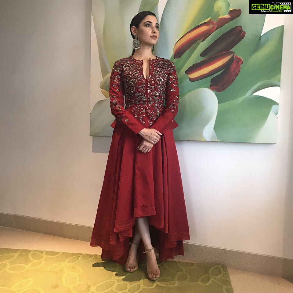 Tamannaah Instagram - Wearing @ampmfashions Styled by @sanjanabatra Makeup @aparnah_mitter Hair @aliyashaik28 Jewellery @aquamarine_jewellery .Happy to be in Hyderabad after very long for the shop opening of Tirumala furnitures