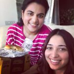 Tamannaah Instagram - Thank you for the yummy burgers @theserialgriller @fitbhookad @dishaajwani