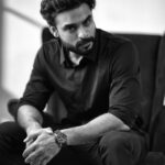 Tovino Thomas Instagram - The gray space is where it all begins 😉 📸 : @charls.p.thomas #blackandwhite #greyspace #blackonblack #onpoint #bw