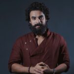 Tovino Thomas Instagram – ഏവർക്കും എന്റെ ഹൃദയം നിറഞ്ഞ തിരുവോണാശംസകൾ 🤗🌼