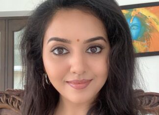 Vidhya Instagram - At today’s shoot🙂🙃 #webseries