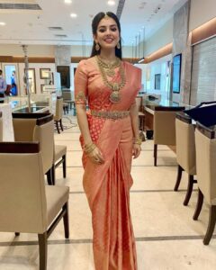 Vidhya Instagram - 🧡