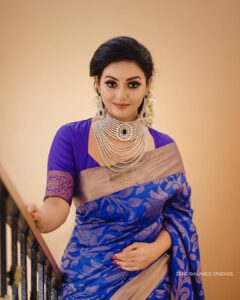 Vidhya Instagram - @bronzerbridaljewellery @vijiknr ❤️❤️❤️ 📸@zerobalancestudios 🤗