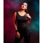 Vidhya Instagram - 🥷🏼⚡️ Makeup @kalwon_beauty Hair- @ganeshhairstyle_studio Photographer- @thelightweaver393 Designer- @storiesbysiyahhhh Jewellery-@chennai_jazz