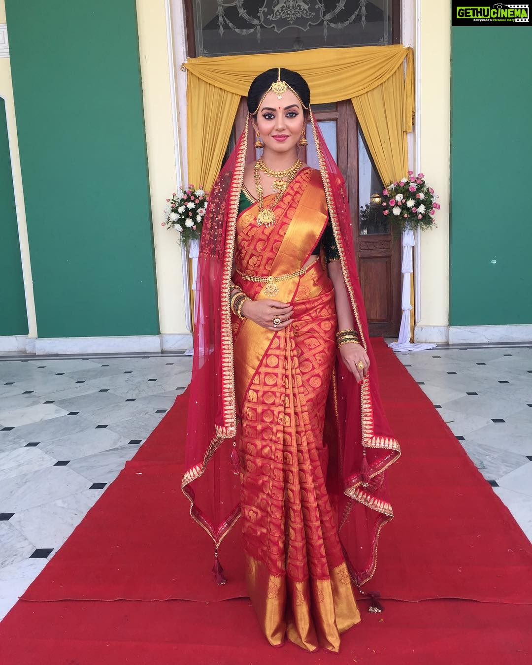 Vidhya Instagram - Princess for a day👸🙈🤓 At yesterday’s ad shoot💃