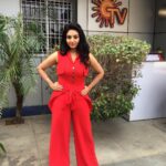 Vidhya Instagram - Yesterday at Sun TV Imman annachi’s show😊with dearest @sushmanair07❤️