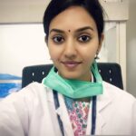 Vidhya Instagram - Went to office today after a week of continuous shoots 🤓🔬📚 #noshootday #athospital