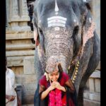Vidhya Instagram - #throwback With this gentle giant at Madurai Meenakshi Amman Temple🙏🌺