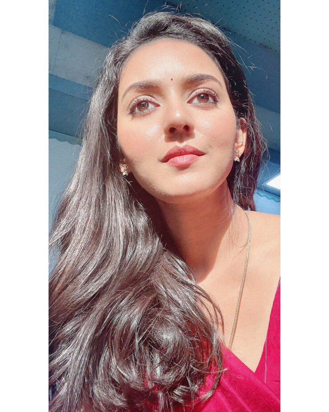 Vidhya Instagram - 🌞“Take a deep breath in, Feel the sun on your soul. Start fresh today, Make peace your goal!” #instaquotes