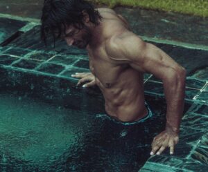 Vidyut Jammwal Instagram - Getting in? Or getting out?