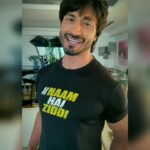 Vidyut Jammwal Instagram - It's my zidd to be better with each passing day and I have found a similar partner in @muscleblaze , they are ziddi to offer their best to everything, just like I do. This is why I am teaming up with the best sports nutrition supplement brand in the nation. I hope this collaboration revolutionizes the world of fitness. #Breakingnews #Biggestannouncement #Countryboy #muscleblaze #Ziddihoonmain #ITrainLikeVidyutJammwal