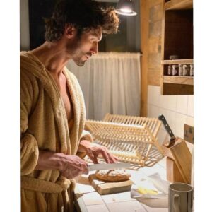 Vidyut Jammwal Instagram - The secret ingredient is a bit cheesy 😉